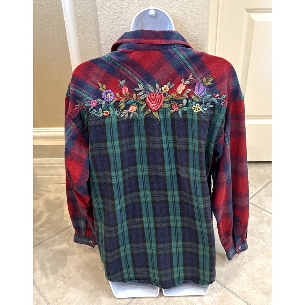 QPS Multicolor Plaid Button Up Shirt Embroidered Floral Boho Western Sz M Countr - Picture 3 of 10